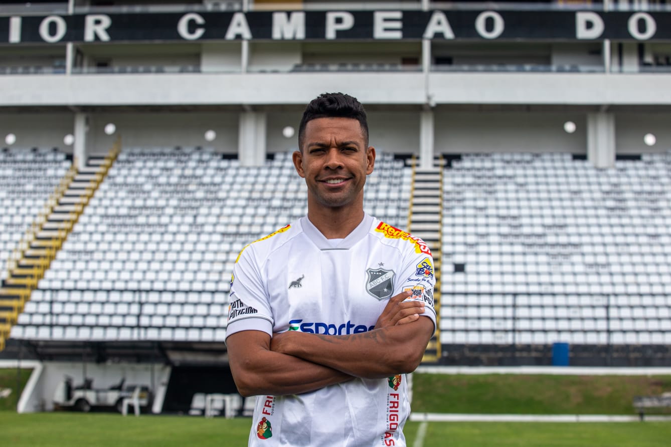 ABC anuncia volta do ídolo Wallyson ao clube