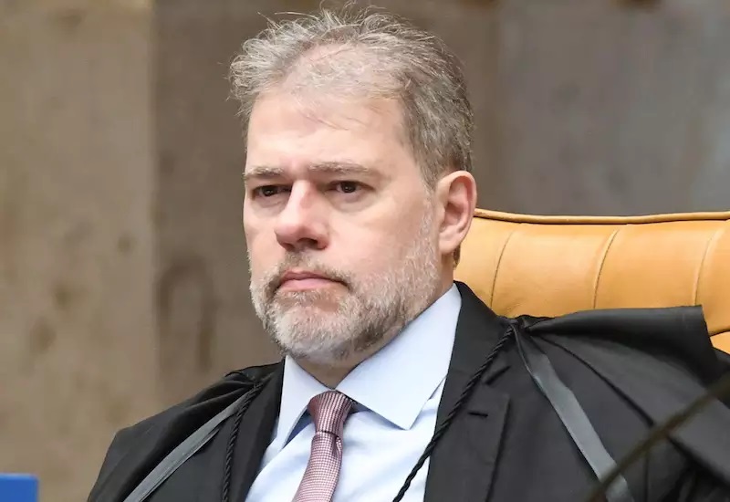 Toffoli ressuscita ação contra Bolsonaro sobre fato há 20 anos
