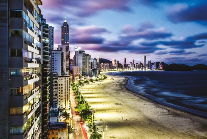 Brasil engolido pelo mar: 15% das praias sumiram com avanço de cidades sobre o litoral; entenda