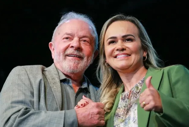 Após reunião com Lula, Daniela Carneiro ganha sobrevida no Ministério do Turismo