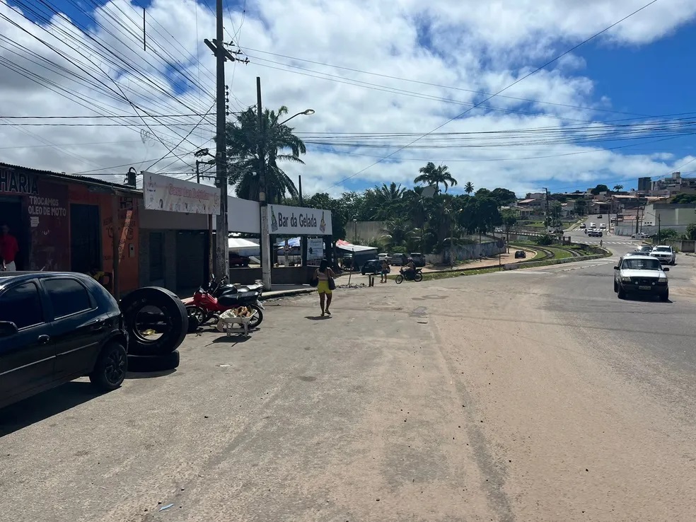 Suspeito de assaltar posto de saúde é baleado e comparsa é espancado em Natal