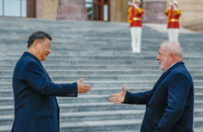 CPI investigará viagem de Lula à China com chefão do MST na comitiva