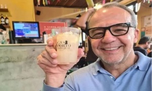 VÍDEO: Após visita de Sérgio Cabral, bar no Rio faz lavagem de sal grosso no local para ‘tirar as energias...