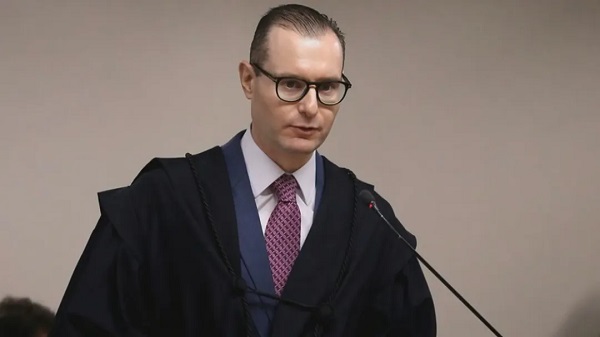 Cristiano Zanin será sabatinado nesta quarta-feira (21) no Senado