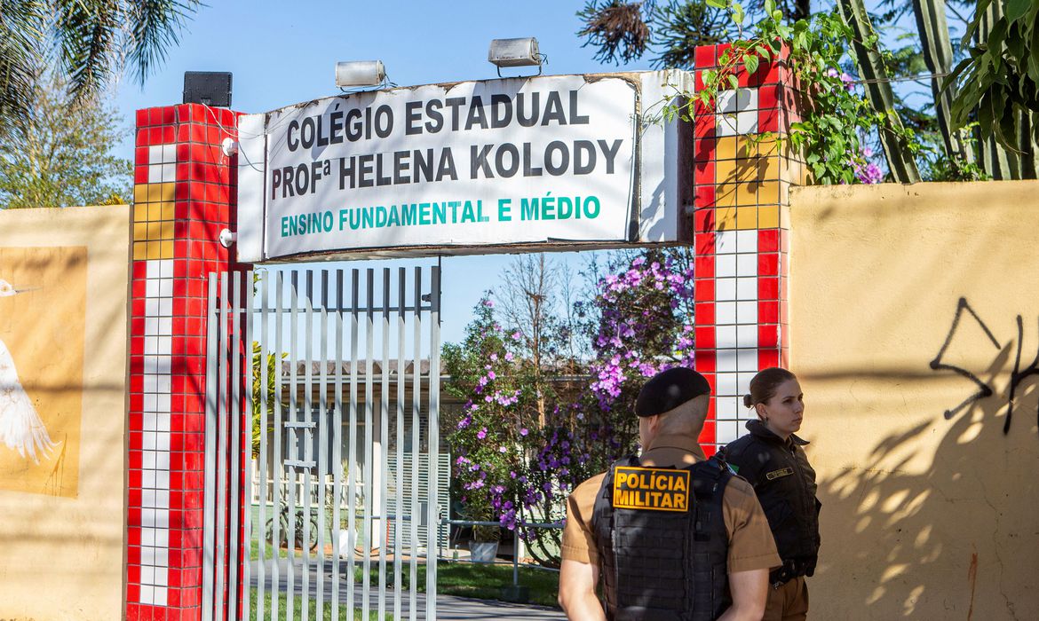 Atirador de escola no Paraná é encontrado morto em sua cela na prisão