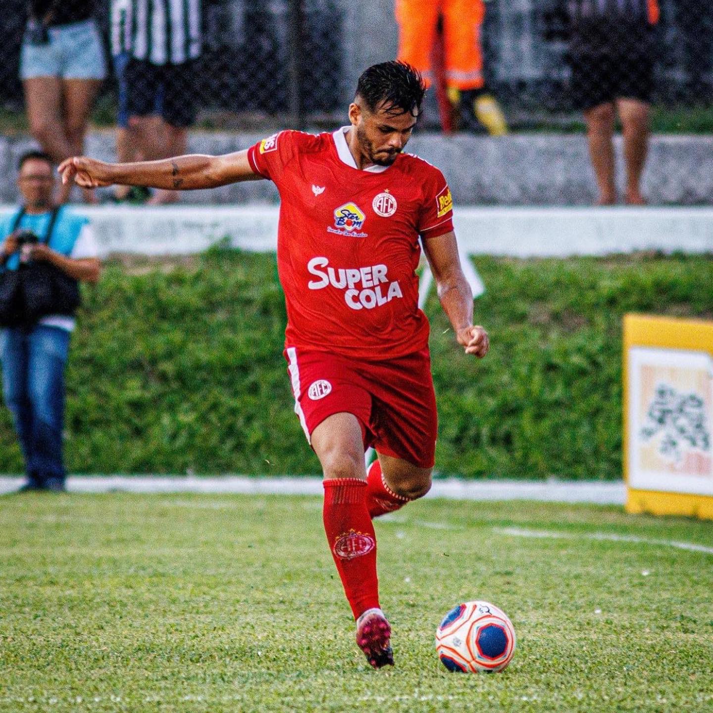 América-RN oficializa saída de três jogadores do elenco