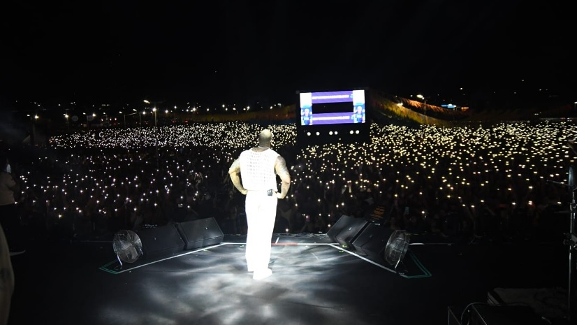 Com Léo Santana, terceira noite do São João de Natal reúne mais de 80 mil pessoas