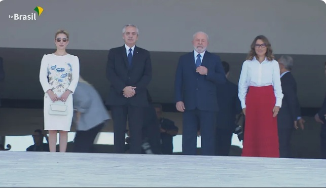 Lula recebe Fernández pela quarta vez e deve discutir apoio econômico à Argentina