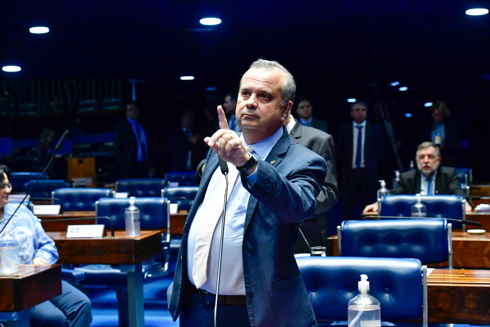 Rogério Marinho protocola representações contra defensor público estadual que hostilizou mulheres