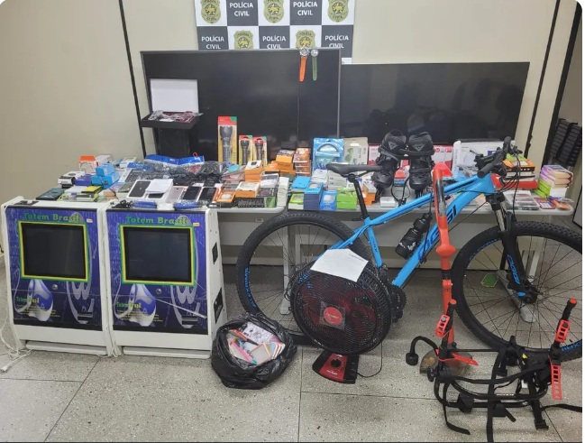 Dupla suspeita de aplicar golpes com cartões de crédito é presa na Grande Natal