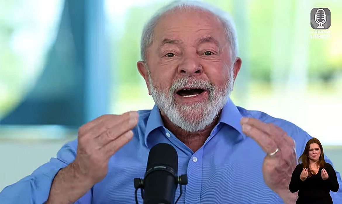 Lula diz que Brasil não precisa ter uma meta de inflação "tão rígida"