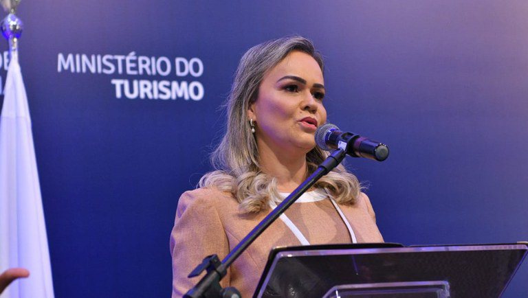 Planalto confirma demissão de Daniela e indicação de Sabino no Turismo por apoio da União Brasil