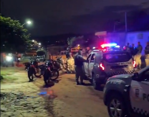 VÍDEO: Bandidos são baleados após troca de tiros com PM em Felipe Camarão