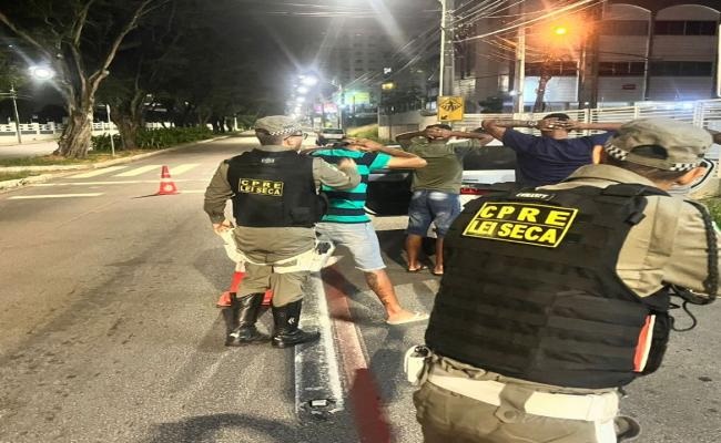 Lei Seca: 23 condutores são autuados na madrugada deste domingo (9)