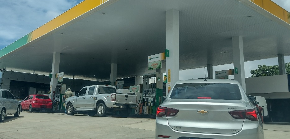 Preço médio da gasolina tem aumento R$ 0,12 no RN
