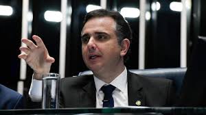 Governo recua e evita derrota no Senado em decretos do saneamento