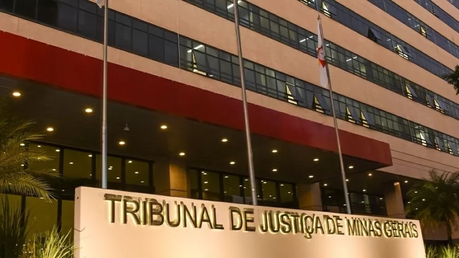 Juízes e promotores de MG vão receber R$ 57 mil por filho