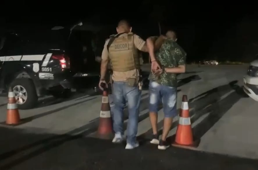 VÍDEO: Polícia Civil e PFR prendem casal e apreendem cocaína avaliada em R$ 165 mil na Grande Natal