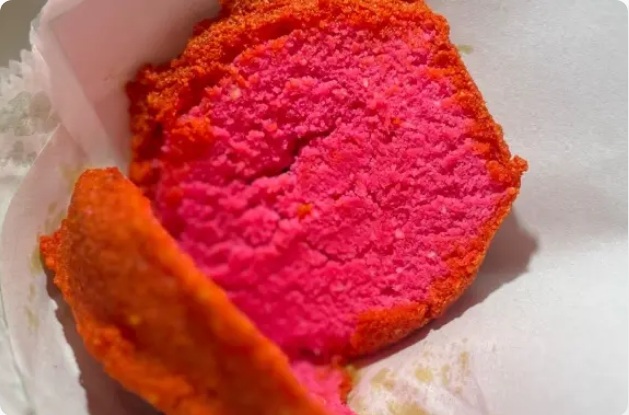 Acarajé rosa em homenagem à Barbie é alvo de polêmica na Bahia