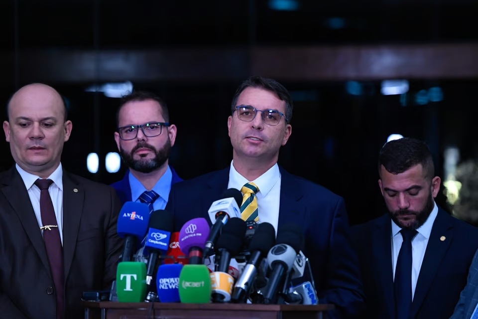 [VÍDEO] Oposição pede o impeachment de Barroso: 'Até o ministro entenderá'
