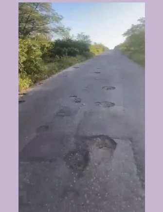 Governo do RN recupera pequeno trecho e estrada de São Bento do Trairi continua em situação de calamidade