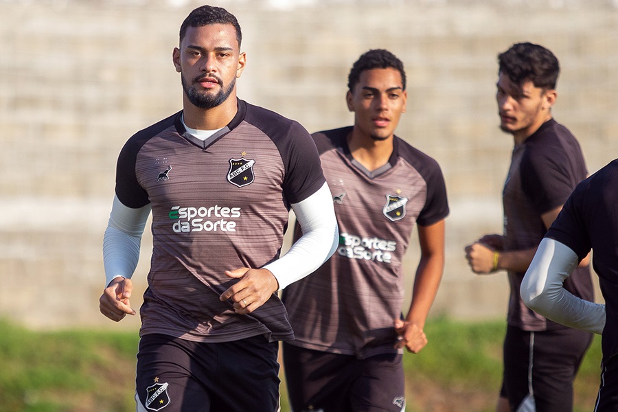 ABC vai devolver camisa 10 ao Bragantino após denúncia do MP