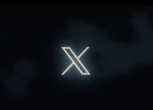 Elon Musk muda logotipo do Twitter para X: 'nos despediremos dos pássaros'