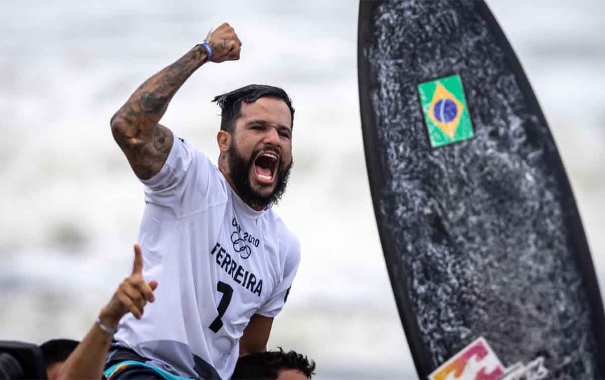 Potiguar Ítalo Ferreira entra para o “Hall da Fama do Surfe”