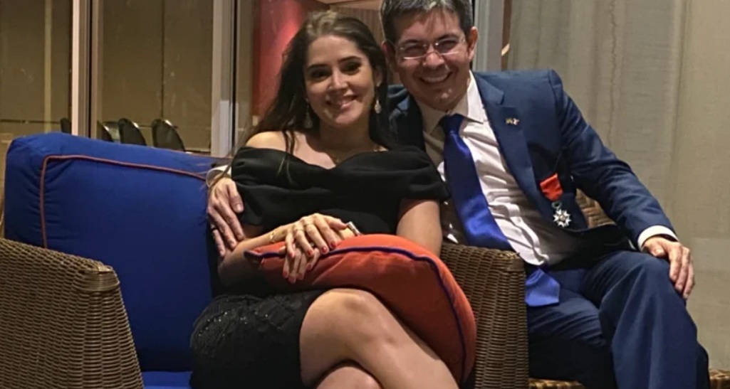 Senadores antecipam retorno a Brasília para casamento de Randolfe