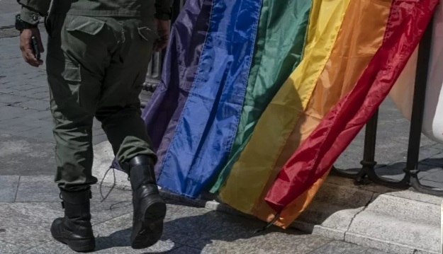'Ultraje ao pudor': 33 homens são presos em sauna gay na Venezuela