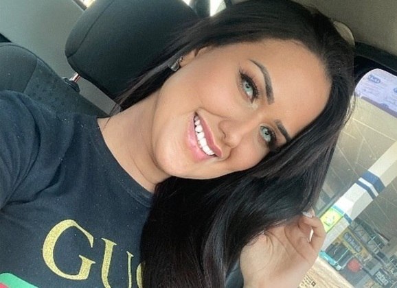 Influenciadora é presa sob suspeita de planejar a morte da ex-patroa