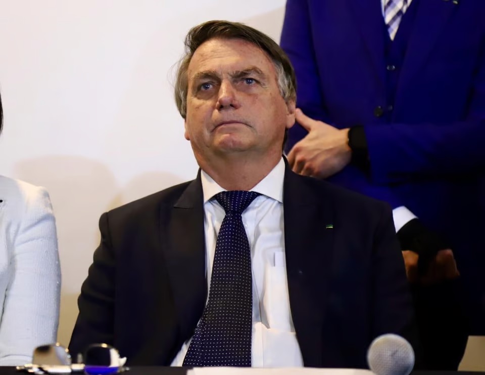 Bolsonaro critica Dino por fala sobre operação da PM em SP: "Cupincha do descondenado"