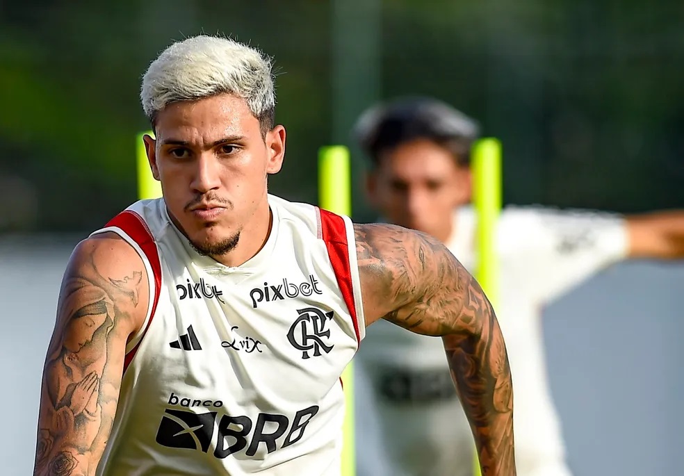 Reunião apara arestas com Flamengo, e Pedro voltará aos treinos nesta terça (1º)