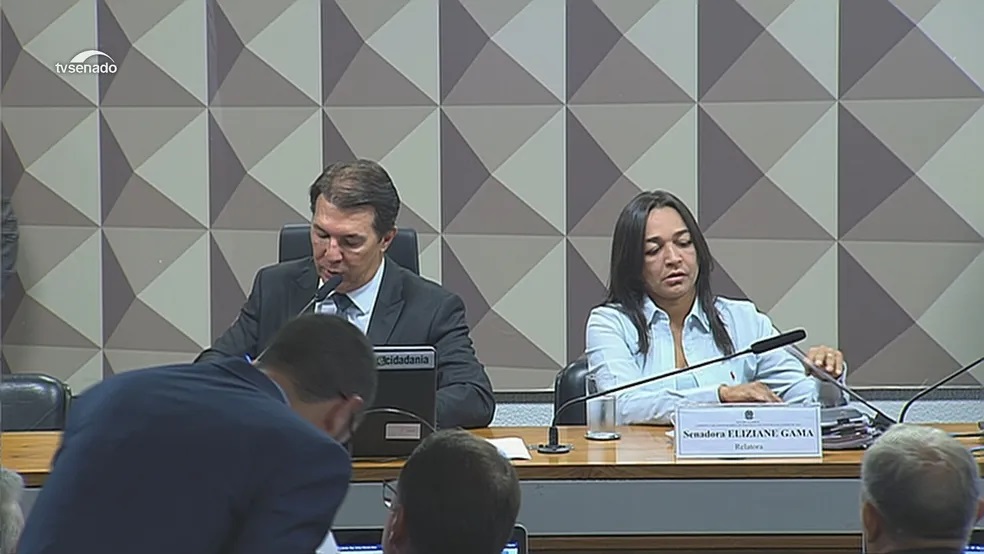 Após dizer que acionaria STF, Maia afirma que dará 48 horas para Dino entregar imagens do 8 de janeiro