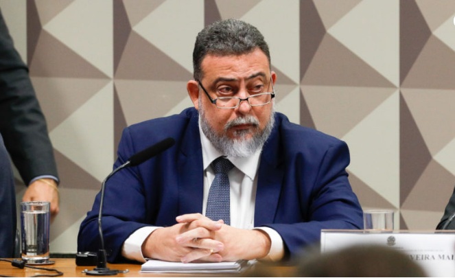 Foi ordem de G.Dias alterar relatórios da Abin, diz ex-diretor