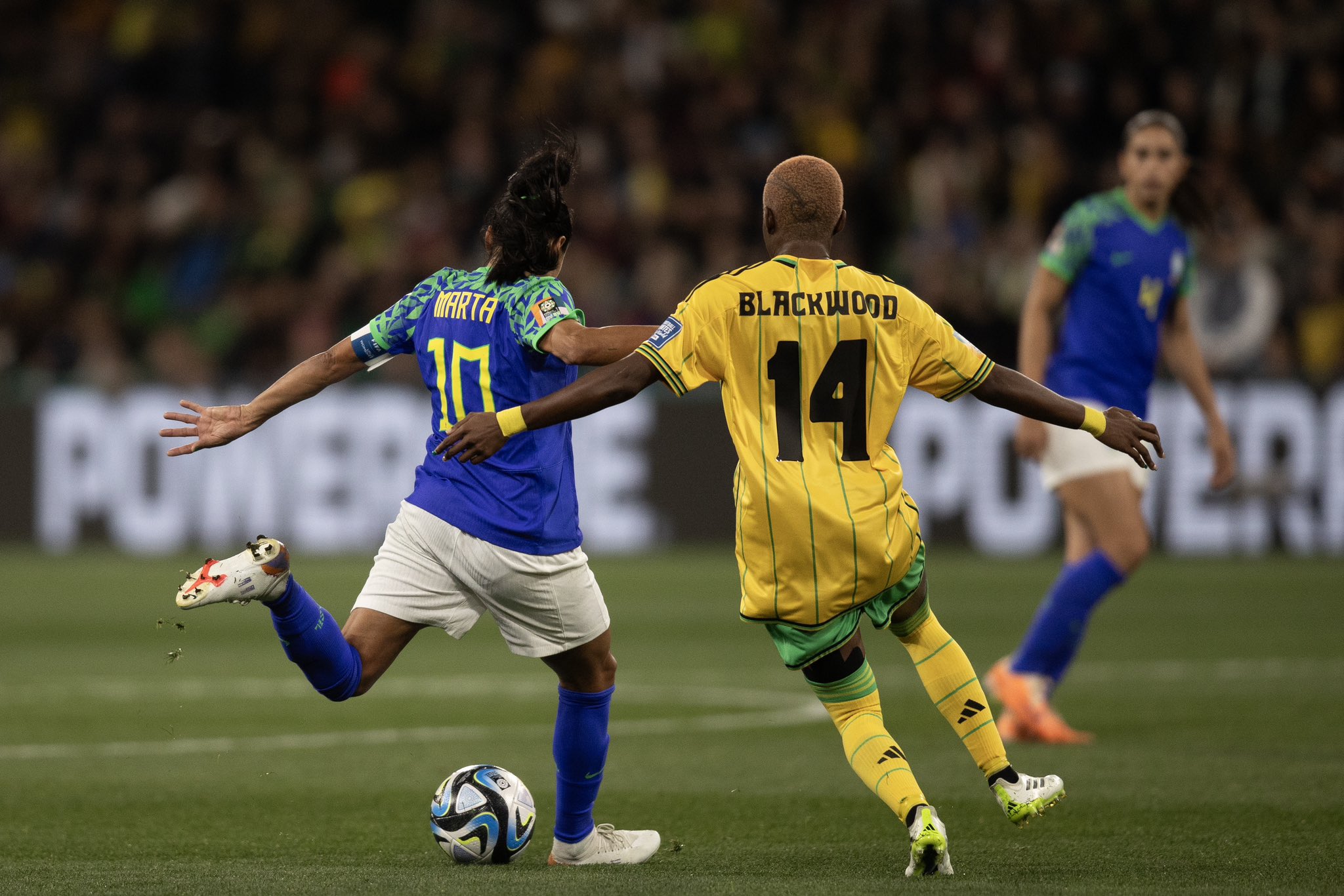 VÍDEO: Brasil não sai do zero contra a Jamaica e está eliminado da Copa do Mundo Feminina