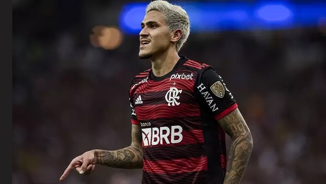 Auxiliar do Flamengo explica por que Pedro não saiu do banco contra Olimpia