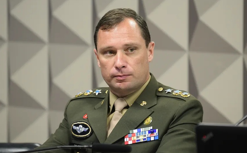 PF faz operação sobre o caso das joias e atinge Wassef e pai de Mauro Cid