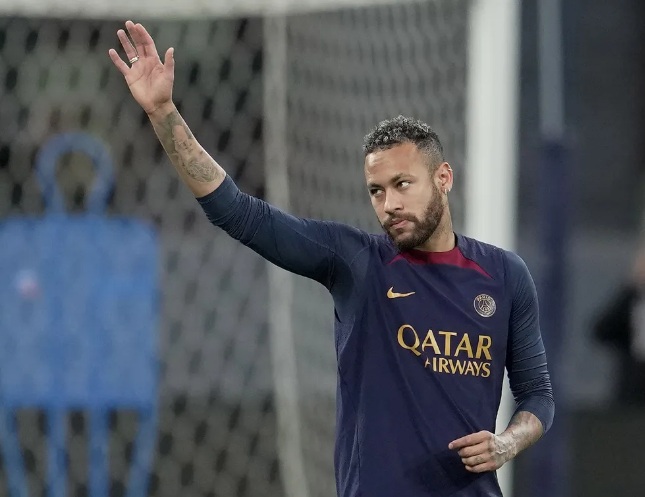 Neymar chega a acordo com Al-Hilal, diz jornal