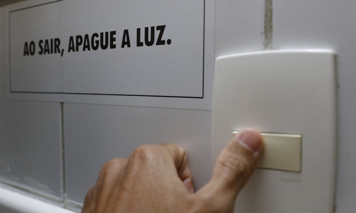 Apagão atingiu 800 mil clientes em 123 cidades do Rio Grande do Norte, revela Cosern