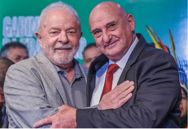 GDias avisou Abin sobre invasões 2 dias antes e depois sumiu