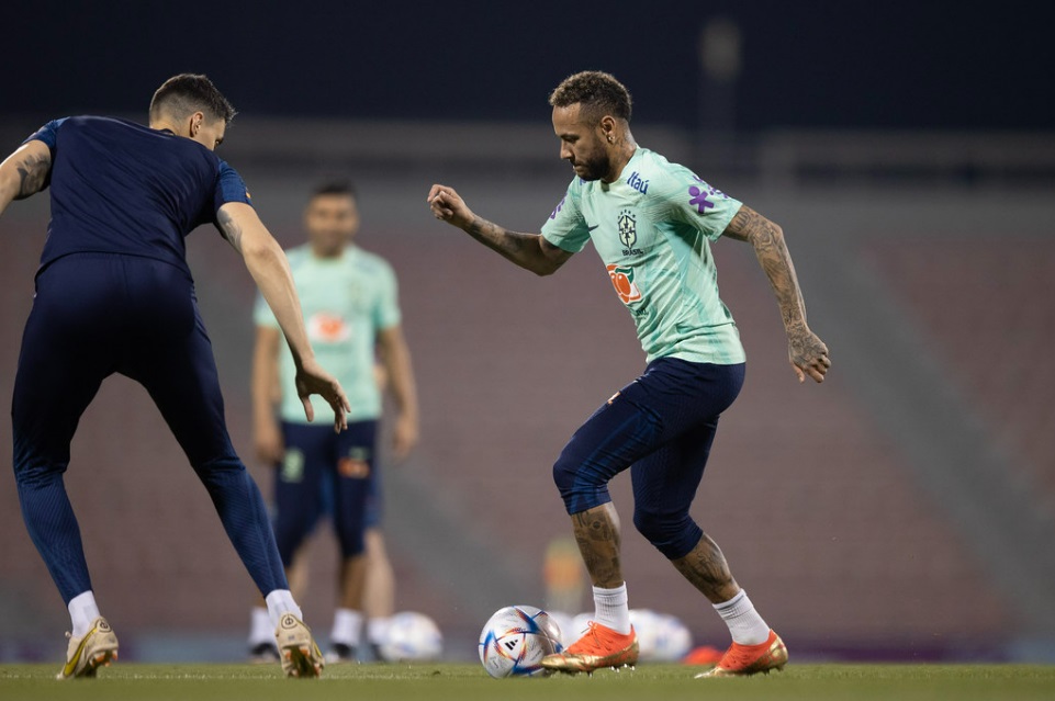 Neymar é o terceiro jogador mais bem pago do mundo; veja top 10