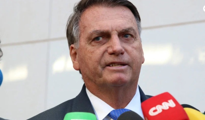 Bolsonaro diz a aliados que não vão achar depósitos em dinheiro na conta