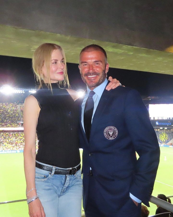 Nicole Kidman dá 'secada' em Beckham em foto: 'Alguém vai dormir no sofá'