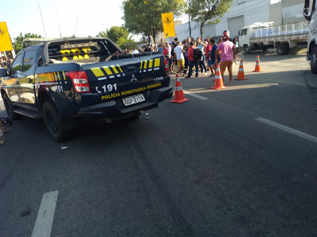 Casal morre em acidente entre moto e carro na BR-110 em Mossoró