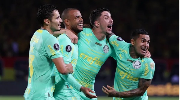 Palmeiras goleia e igualará o que só Santos de Pelé conseguiu