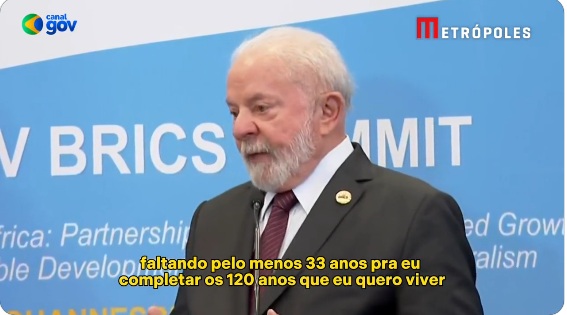 [VÍDEO] Lula comete gafe e erra a matemática: "Aos 77 anos, faltando pelo menos 33 anos pra eu completar os...