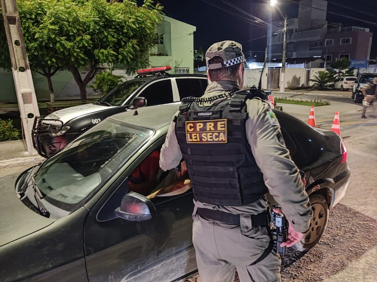 CPRE autua 17 condutores e prende dois motoristas por dirigir sob efeito de álcool em Parnamirim