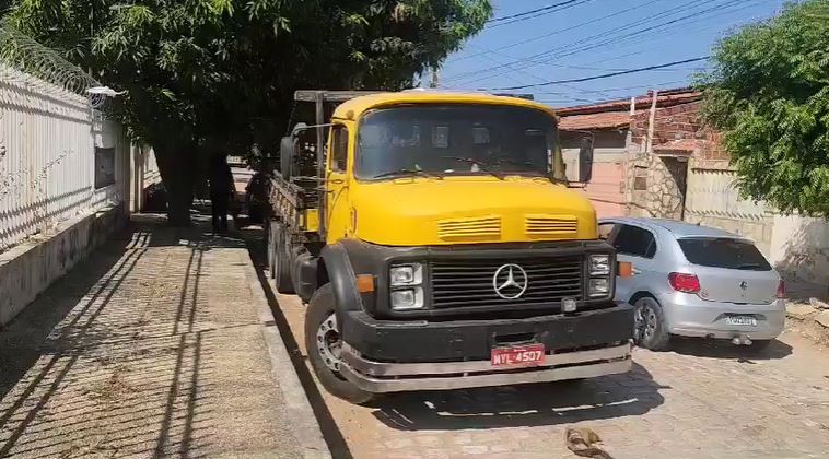 Caminhão furtado no Ceará é recuperado em Mossoró