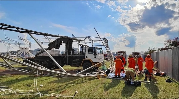 Operário morre em acidente durante montagem de estrutura do 7 de Setembro em Brasília